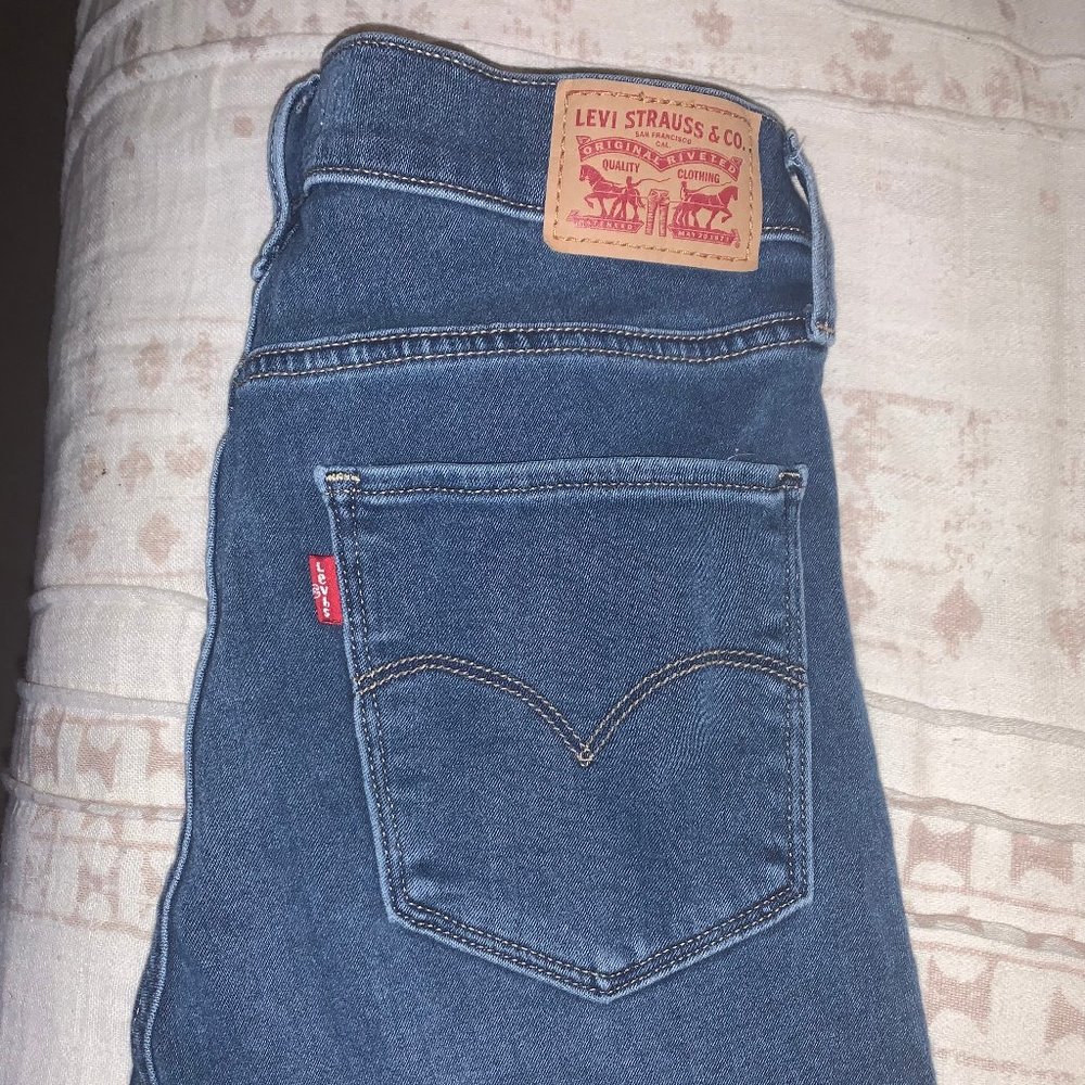 Levi's 720 High Rise Super Skiing Jeans Size 29x32